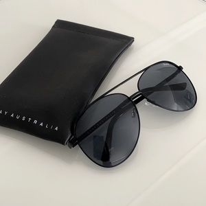 Quay Australia ‘Vivienne’  Sunglasses